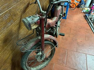 Derbi Variant Negra y Dorada