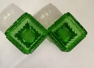 Coppia Posacenere/Portaoggetti in vetro all'uranio