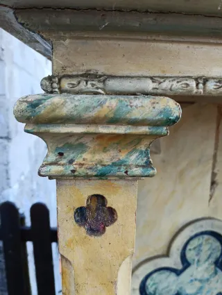 Mobile antico, trono per statua o ostensorio,'800