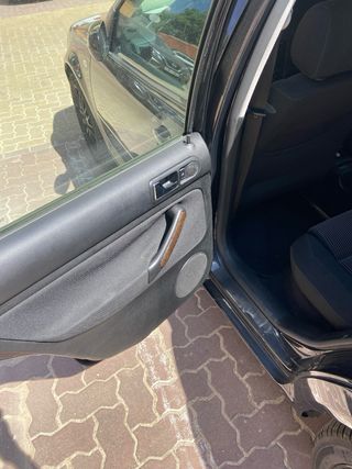 Volkswagen Golf GTI 1.8t 150cv