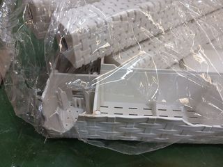 Mesa SATURNIA blanca 80x80cm