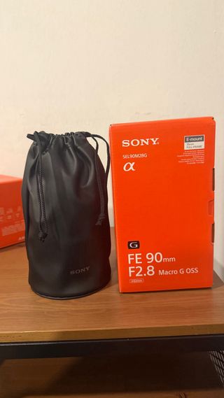 Sony 90mm f/2.8 Macro