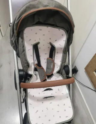 Carro de bebé Cybex gris