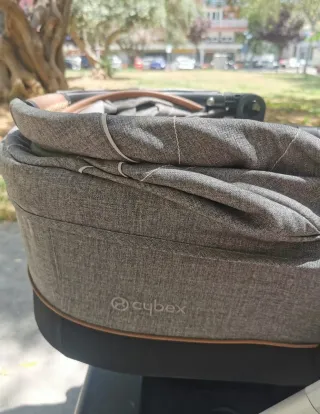 Carro de bebé Cybex gris