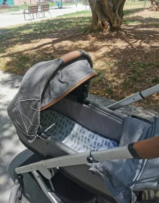 Carro de bebé Cybex gris