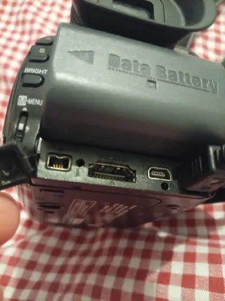 Videocámara JVC 3CCD Negra