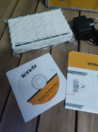 Router Tenda W300a 300mbps Wireless