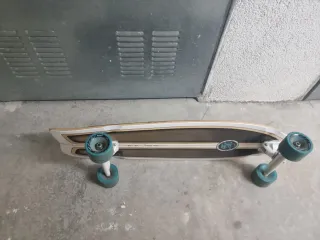 Longboard y monopatín infantil