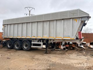 Bañera Leciñena 3 ejes con toldo