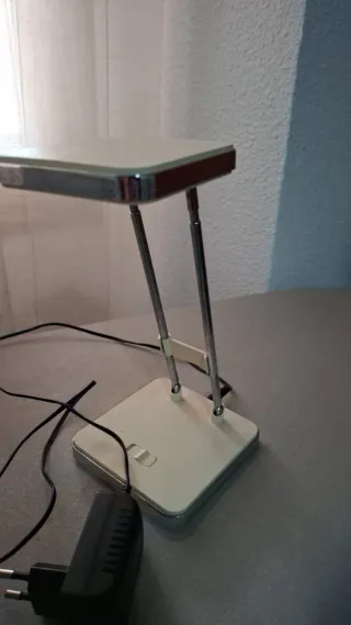 Lámpara LED Escritorio Moderna