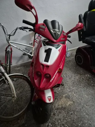 Malaguti Phantom FOGGY Replica Scooter