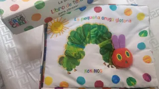 La oruga libro de tela para abrazar