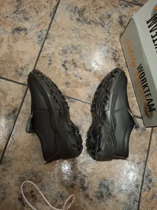 Zapatos de seguridad WORKTEAM negros