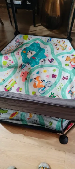 Parque infantil hexagonal