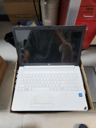 Lote de ordenadores portátiles