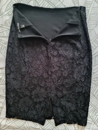 Falda tubo encaje negro de Mango NUEVA