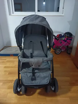 Coche de bebé plegable gris