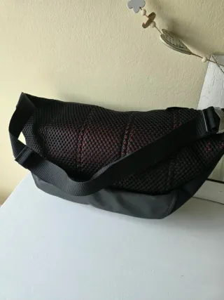 Riñonera Nike Negra Nueva