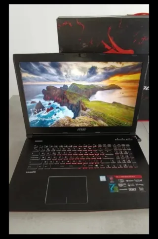 Portátil MSI APACHE GE72 2QD