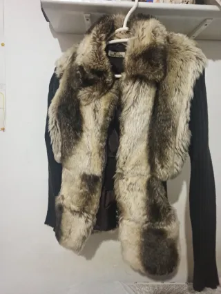 Chaqueta con piel sintética beige/marrón