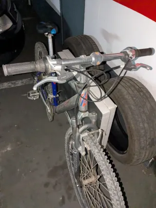 Bicicleta MGH 26 Plata/Azul