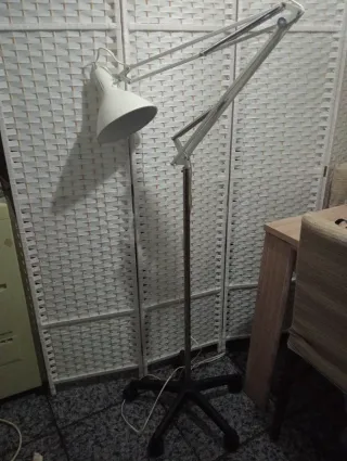 Lámpara de pie profesional ajustable