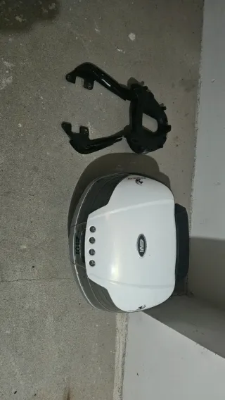 Maletín GIVI para moto