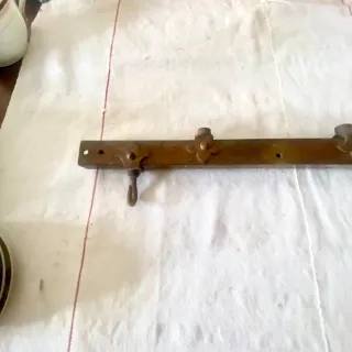 Barra colgador utensilios hierro antiguo