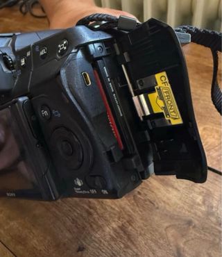 Sony DSLR-A350 Cámara Digital SLR + Accesorios