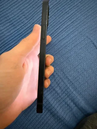 iPhone 12 Caja Roto por detras Batería 88%