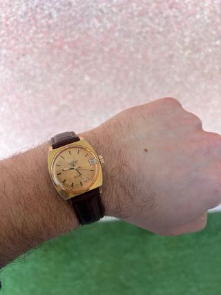 Reloj CAMY De Luxe dorado