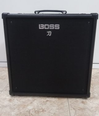 Amplificador de Bajo Boss Katana 110