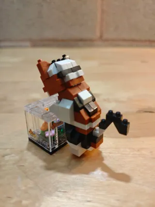 Gratis – Gatito con acuario (bloques) 160 PCS.