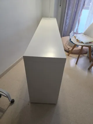 Mueble auxiliar blanco Ikea