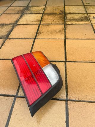 Piloto trasero izquierdo BMW E36 Berlina