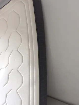 Colchón de 23 CM grosor medidas 150x190