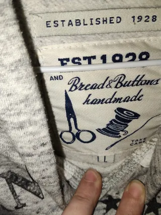 Sudadera Gris con Diseño de Águila