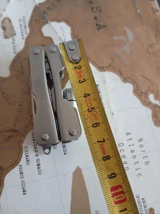 Multiherramienta de acero