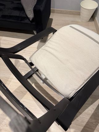 Sillón Poäng IKEA Beige y Negro