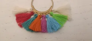 Pendientes dorados flecos multicolor