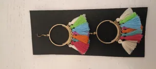 Pendientes dorados flecos multicolor