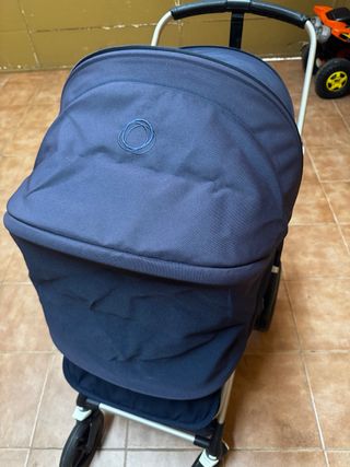 Bugaboo Fox 2 Silla de Paseo Azul Marino