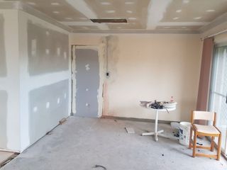 Reforma baño cocina salon pladur alicatador tarima