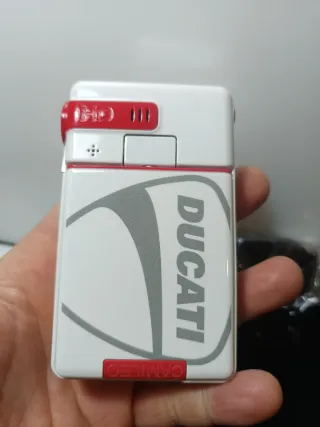 CamaraToshiba Camileo S10 Edición Ducati