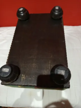 Taburete reposapiés vintage floral