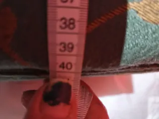 Taburete reposapiés vintage floral