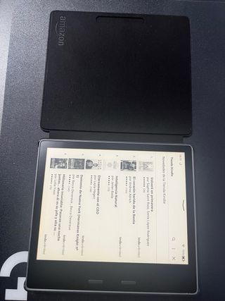Kindle Oasis 10ª generazione 8GB luce calda + Custodia in pelle ufficiale