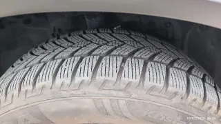 Llantas Nissan 18 pulgadas con Neumáticos Invierno