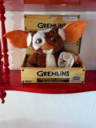 Gremlins Peluche Gizmo Bailarín NECA