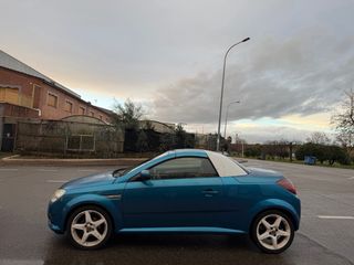 Opel Tigra 2006